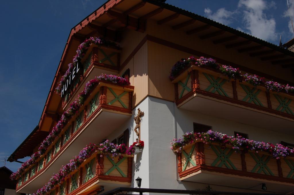 Hotel Millefiori Vigo di Fassa Kültér fotó