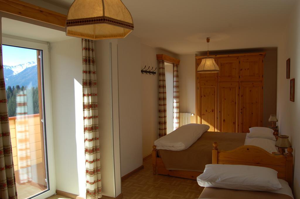 Hotel Millefiori Vigo di Fassa Szoba fotó