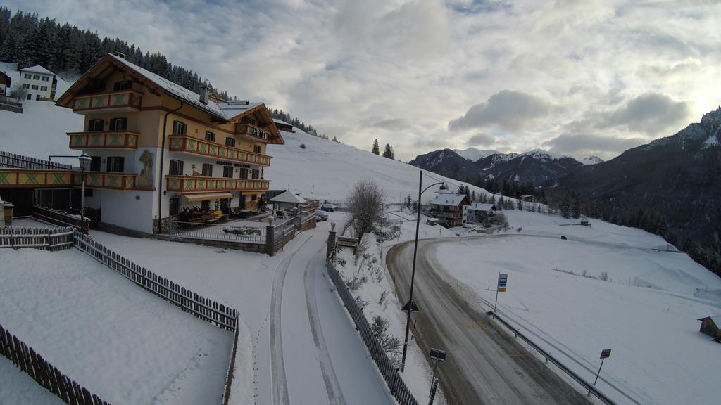 Hotel Millefiori Vigo di Fassa Kültér fotó